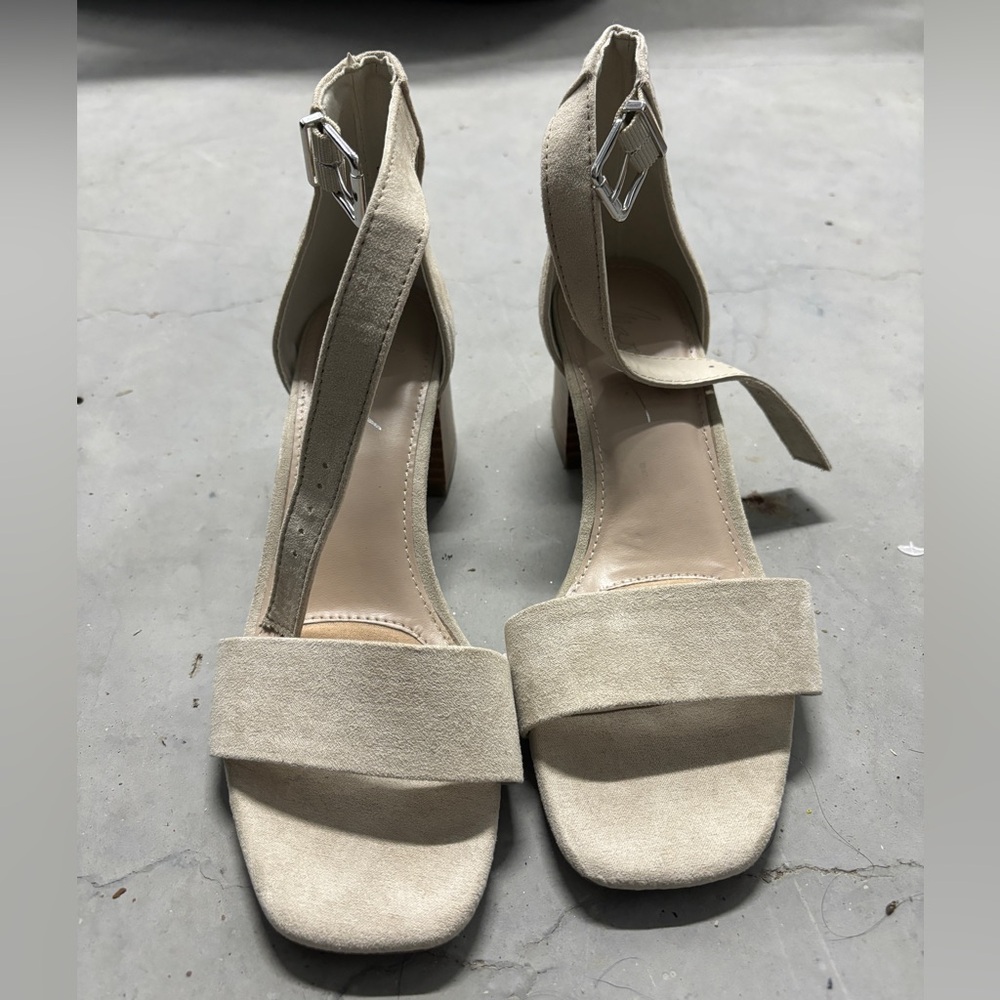 Mari A heels for summer